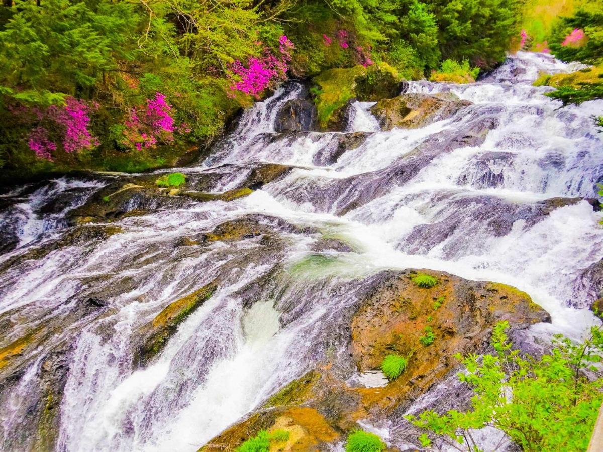 Lake Side Nikko Hotel Екстер'єр фото